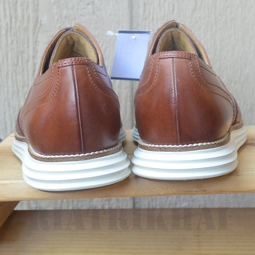 BROWN Men's ØriginalGrand Wingtip Oxford - Picture 6 of 7